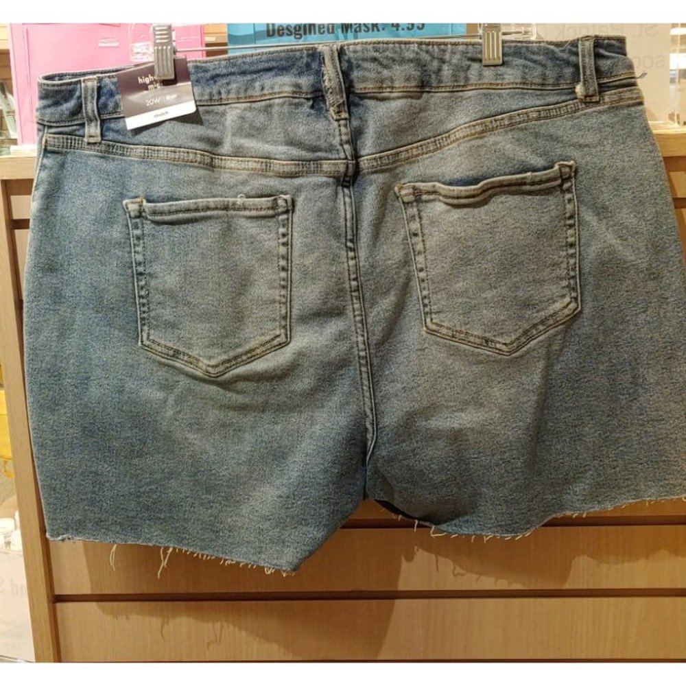 Ava & Viv Women Plus Size Destructed Midi Jean Shorts--Medium Wash - Picture 5 of 9